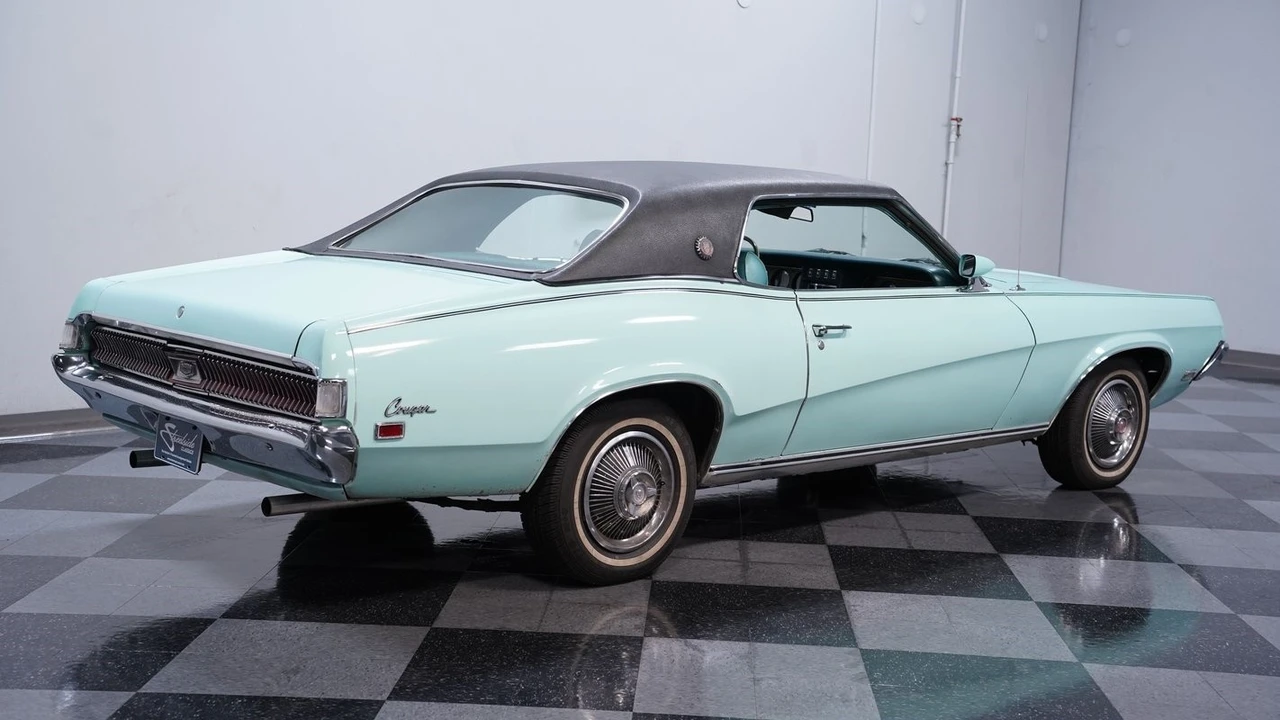 1969 Mercury Cougar 1st Gen - Image 12 of 21