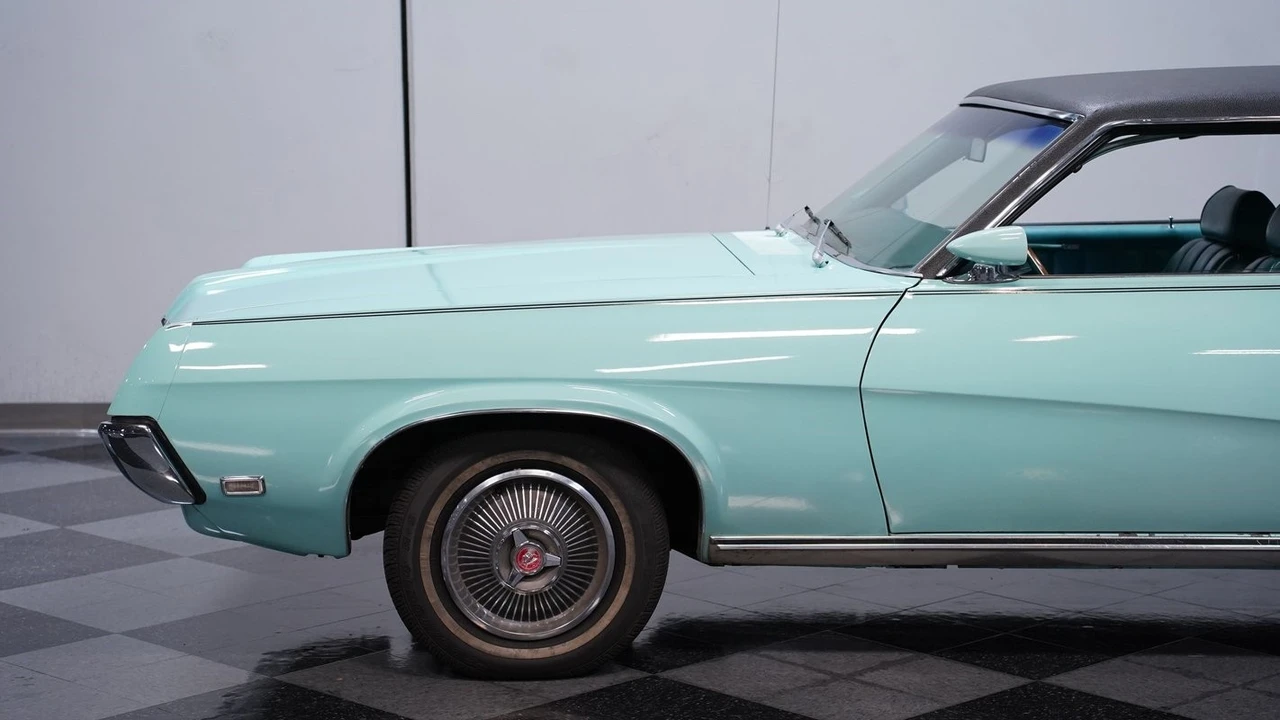 1969 Mercury Cougar 1st Gen - Image 20 of 21