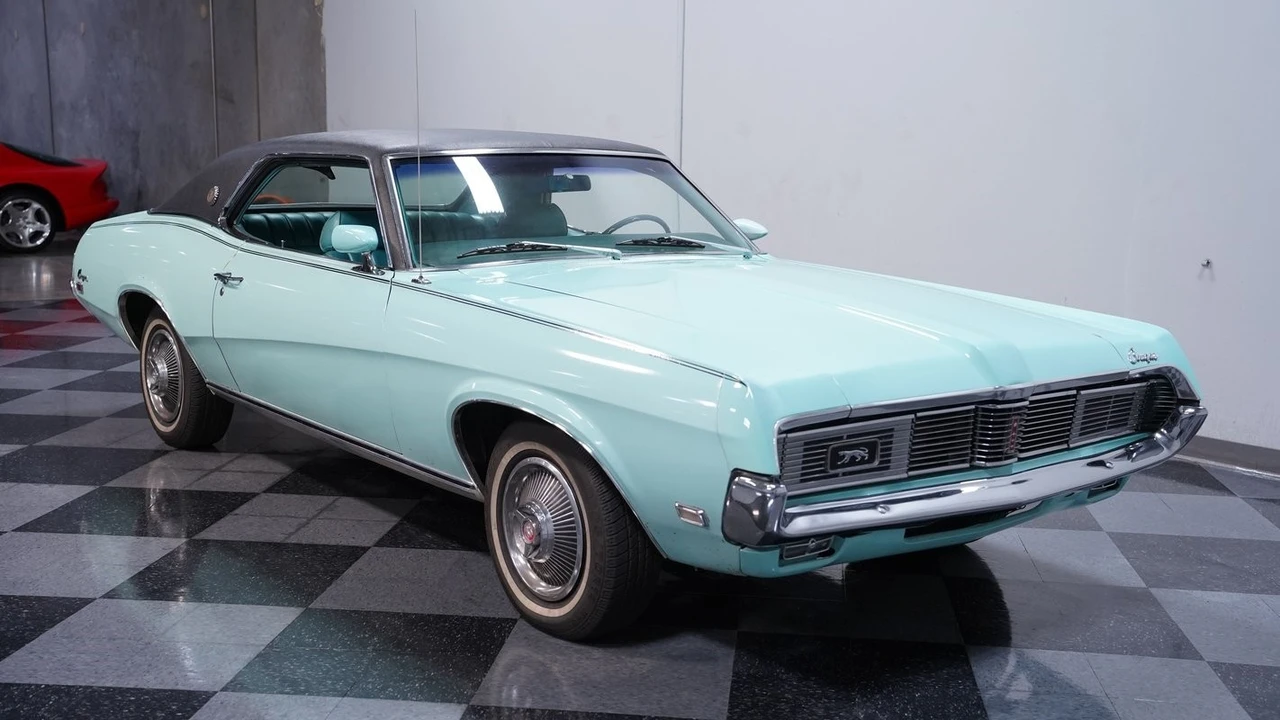 1969 Mercury Cougar 1st Gen - Image 15 of 21