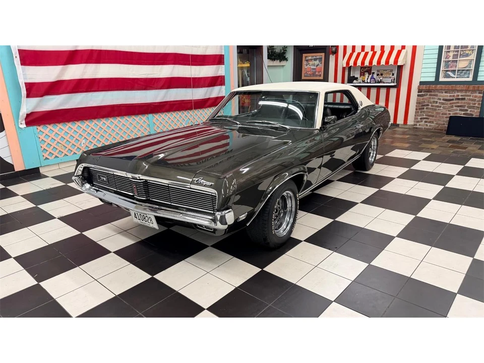 1969 Mercury Cougar 1st Gen - Image 8 of 31