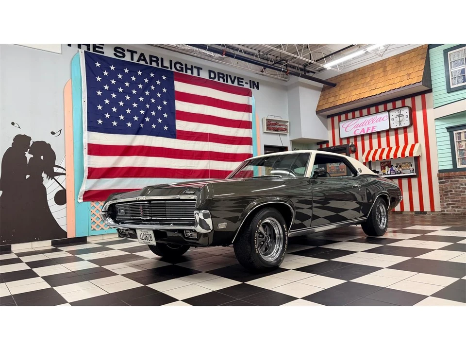 1969 Mercury Cougar 1st Gen - Image 5 of 31