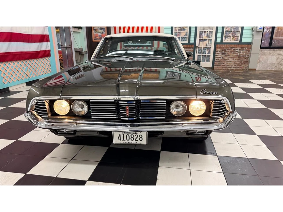 1969 Mercury Cougar 1st Gen - Image 27 of 31