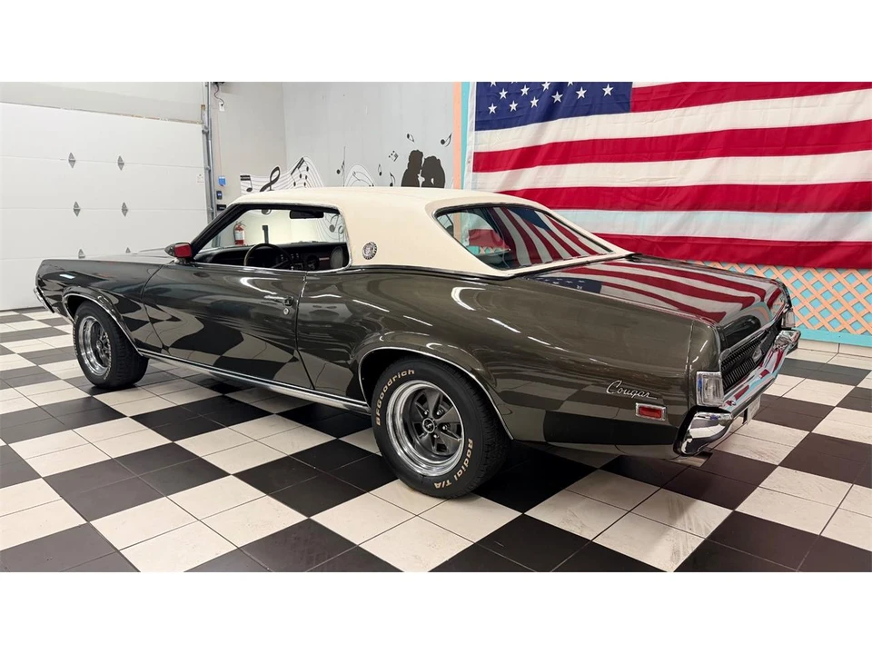 1969 Mercury Cougar 1st Gen - Image 3 of 31