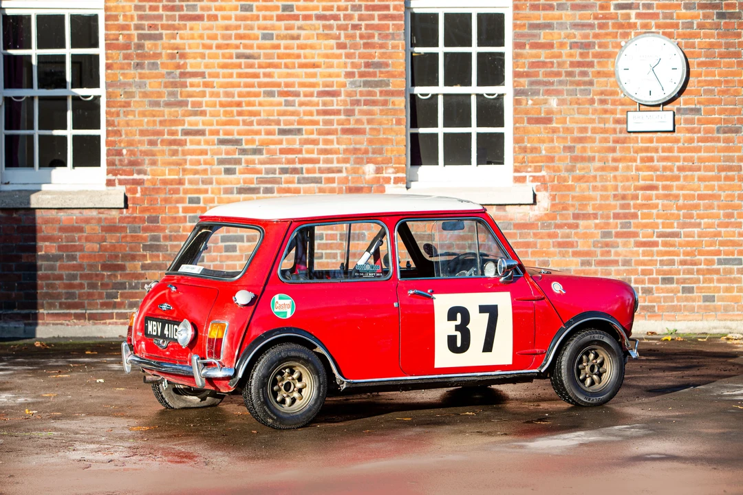 1969 Morris - Image 2 of 7