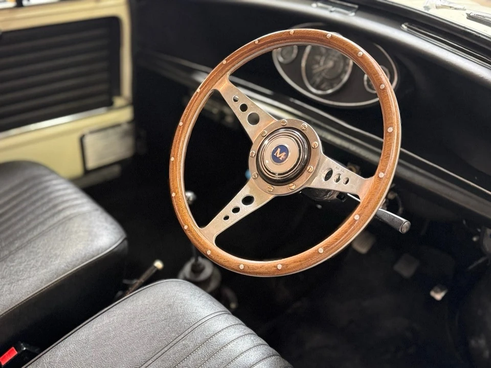 1969 Morris - Image 17 of 30