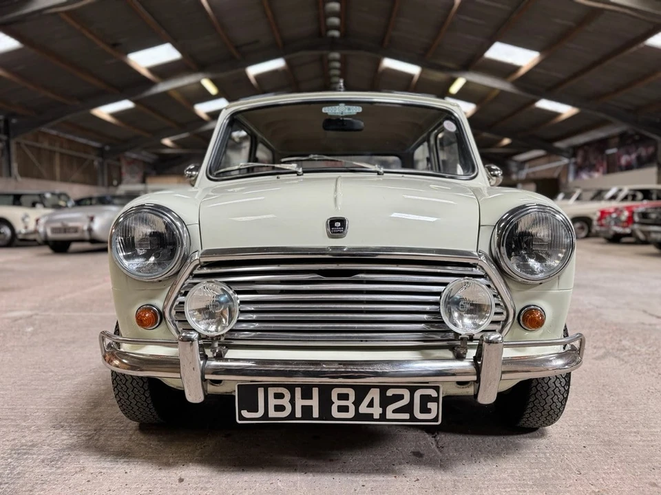 1969 Morris - Image 6 of 30