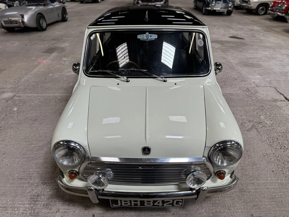 1969 Morris - Image 5 of 30