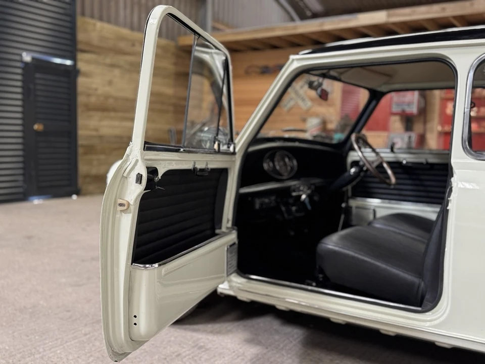 1969 Morris - Image 27 of 30