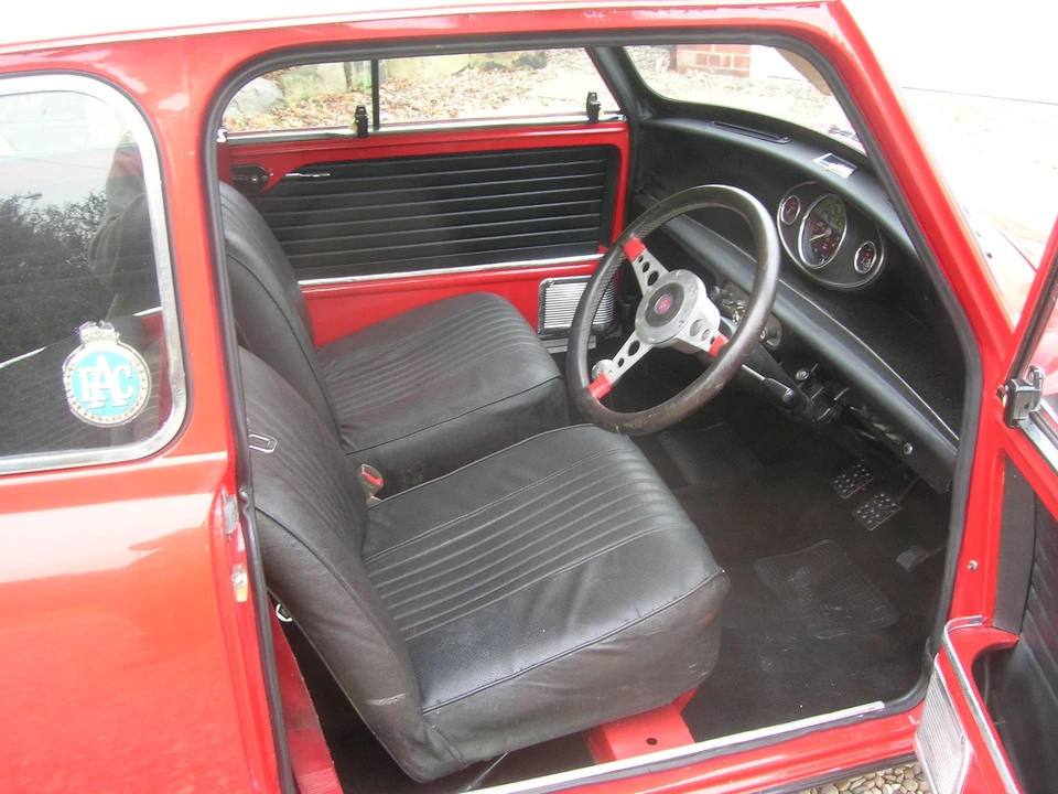 1969 Morris - Image 2 of 4