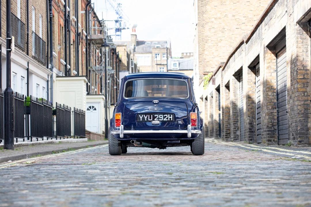 1969 Morris - Image 11 of 31