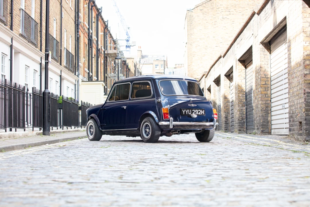 1969 Morris - Image 12 of 31