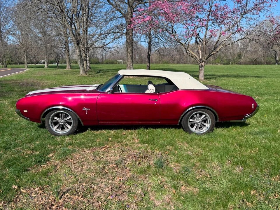 1969 Oldsmobile Cutlass 3rd Gen - Image 2 of 12