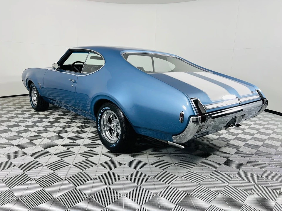 1969 Oldsmobile Cutlass 3rd Gen - Image 11 of 12