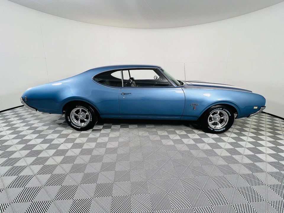 1969 Oldsmobile Cutlass 3rd Gen - Image 7 of 12