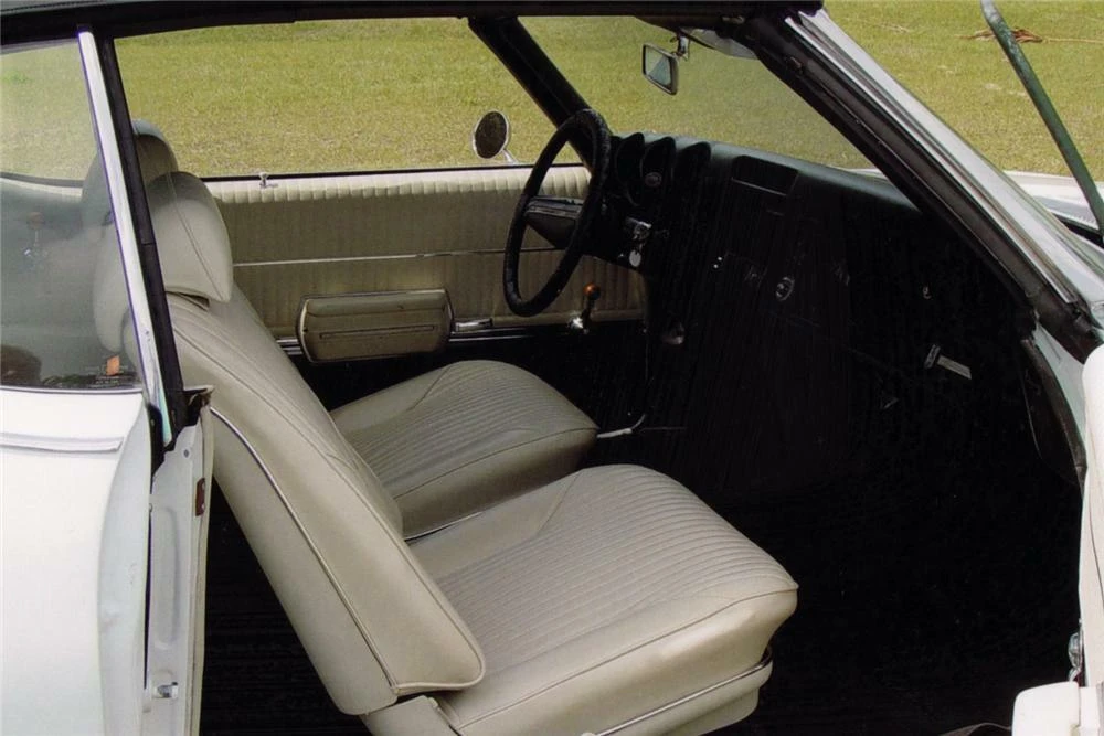 1969 Oldsmobile Cutlass 3rd Gen - Image 4 of 5
