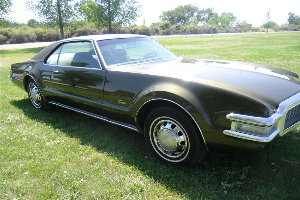 1969 Oldsmobile Toronado - Image 2 of 8