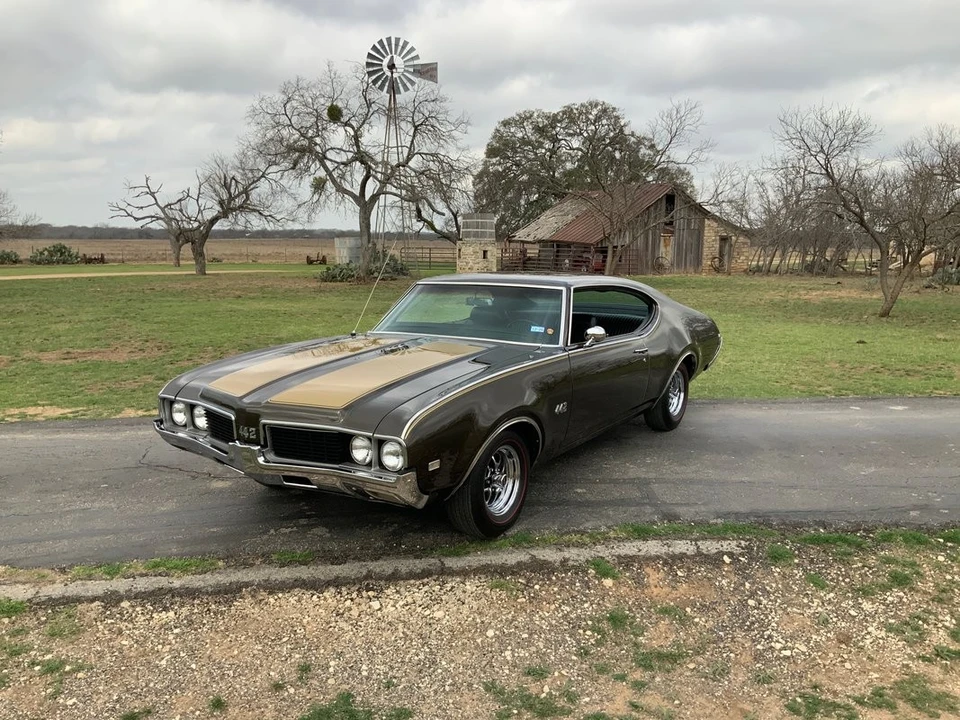 1969 Oldsmobile 442 2nd Gen - Image 11 of 21