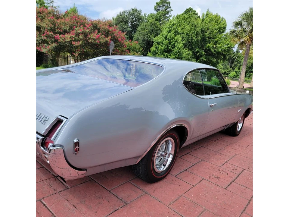 1969 Oldsmobile 442 2nd Gen - Image 10 of 31