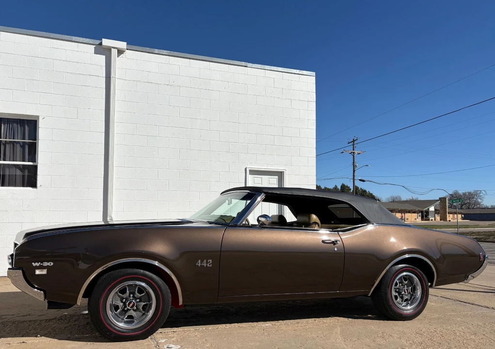 1969 Oldsmobile 442 2nd Gen - Image 13 of 21