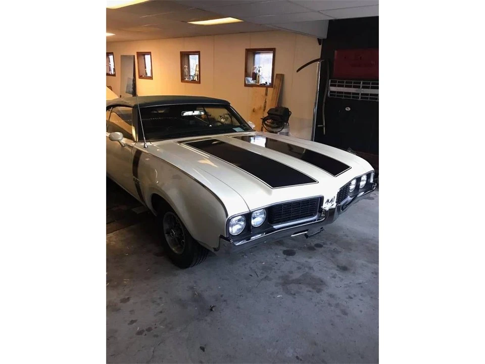 1969 Oldsmobile 442 2nd Gen - Image 2 of 11
