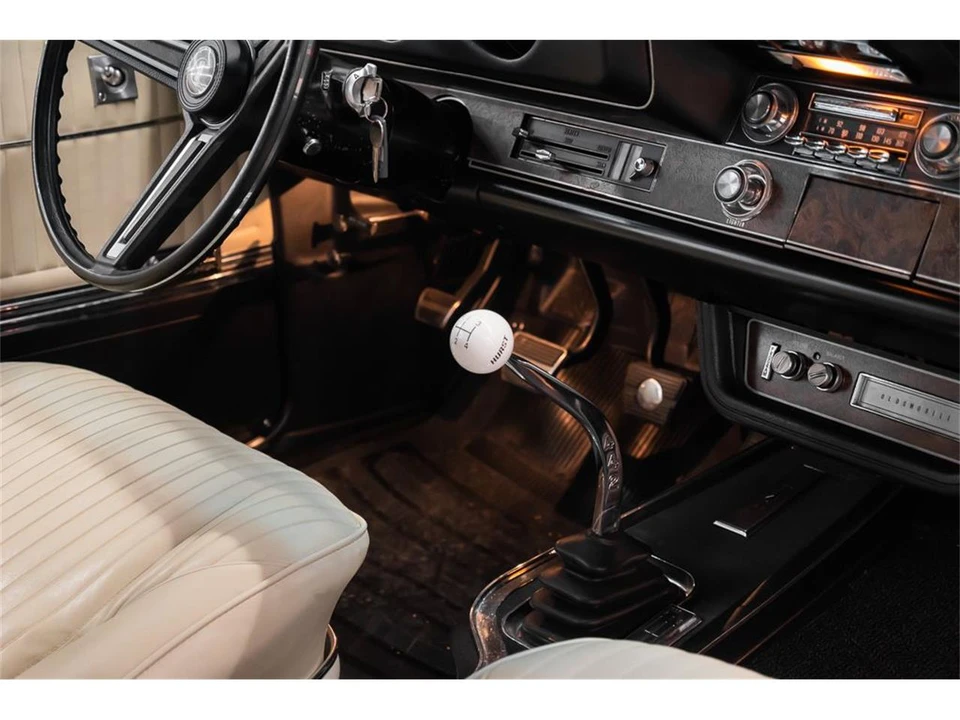 1969 Oldsmobile 442 2nd Gen - Image 17 of 31