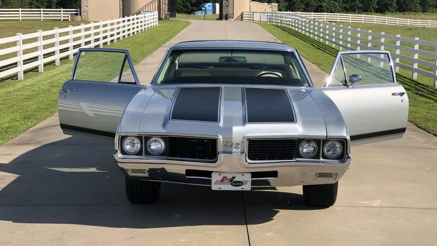 1969 Oldsmobile 442 2nd Gen - Image 10 of 20