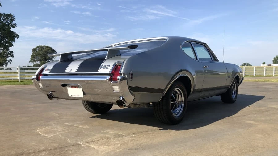 1969 Oldsmobile 442 2nd Gen - Image 11 of 20