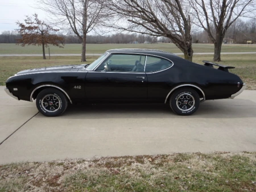 1969 Oldsmobile 442 2nd Gen - Image 2 of 8
