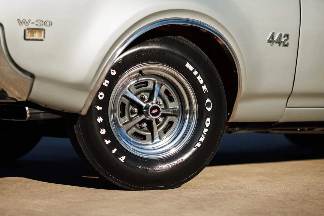 1969 Oldsmobile 442 2nd Gen - Image 21 of 31