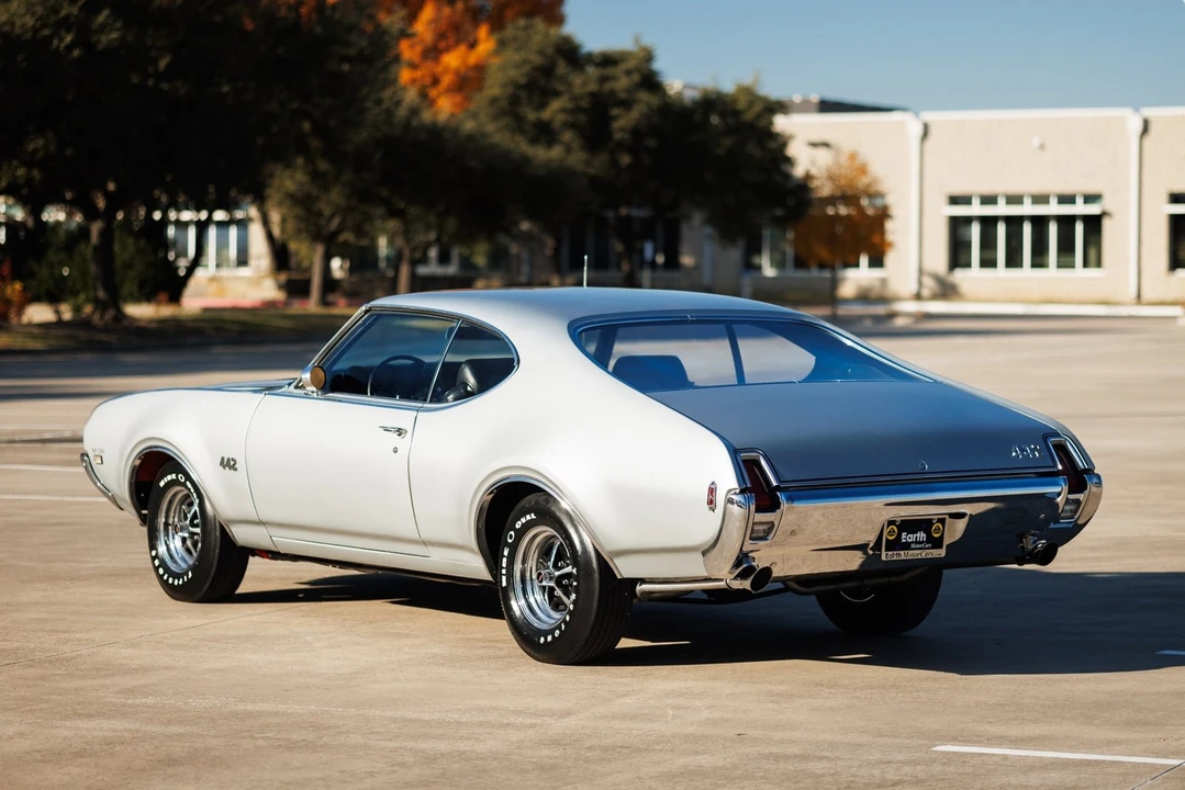 1969 Oldsmobile 442 2nd Gen - Image 9 of 12