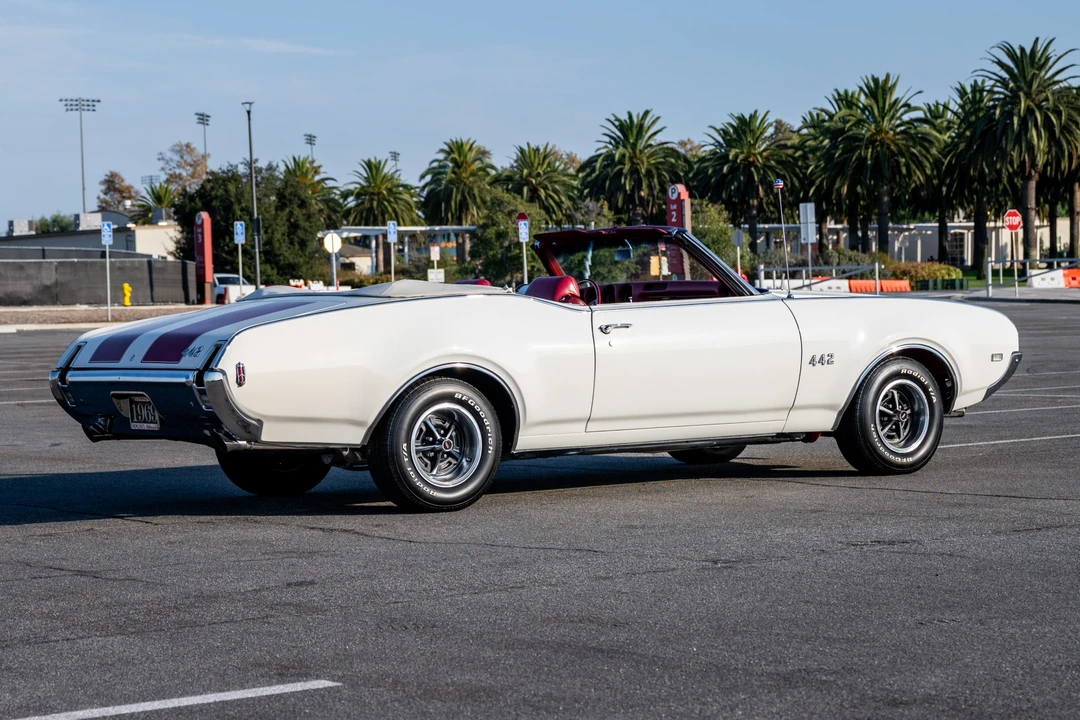 1969 Oldsmobile 442 2nd Gen - Image 10 of 31