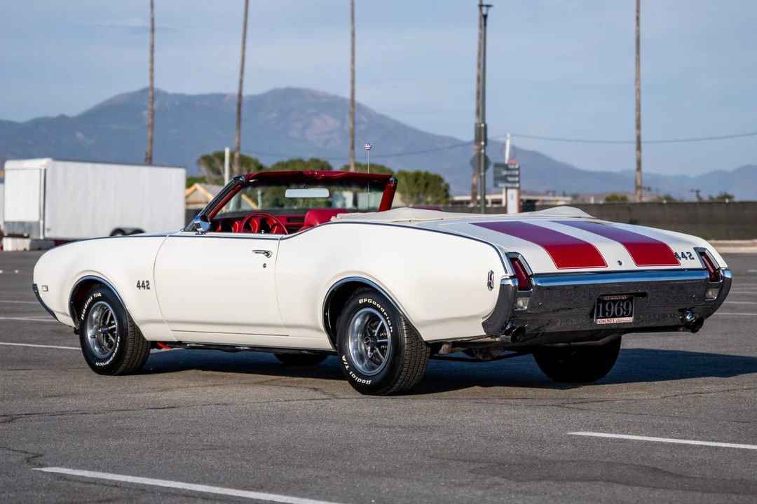 1969 Oldsmobile 442 2nd Gen - Image 13 of 31