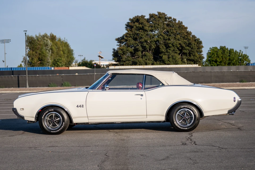 1969 Oldsmobile 442 2nd Gen - Image 22 of 31