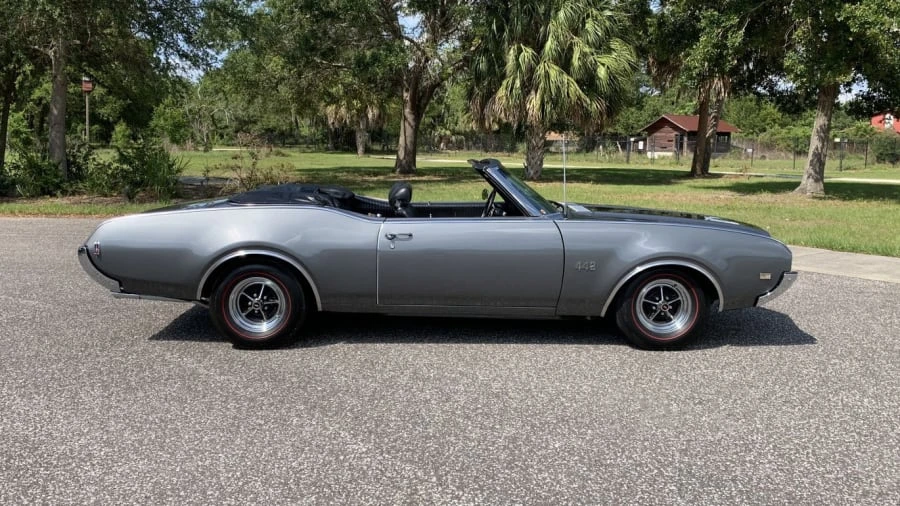 1969 Oldsmobile 442 2nd Gen - Image 2 of 17