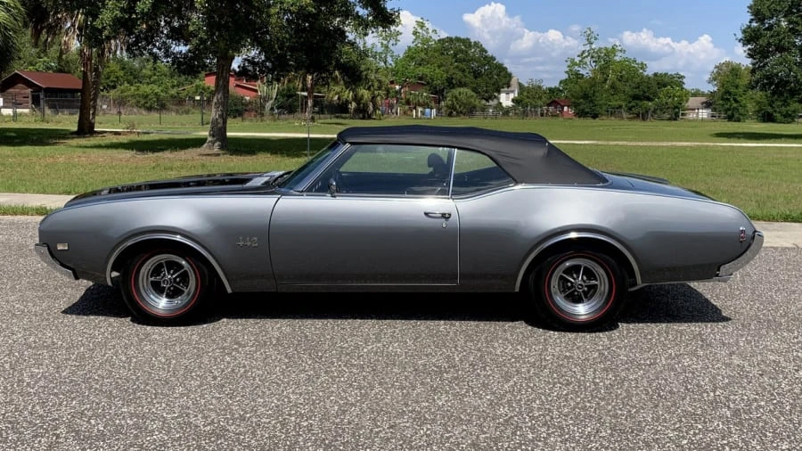 1969 Oldsmobile 442 2nd Gen - Image 9 of 17