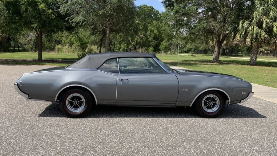 1969 Oldsmobile 442 2nd Gen - Image 13 of 17