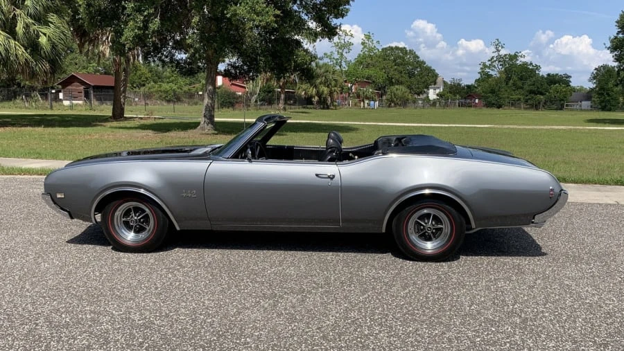 1969 Oldsmobile 442 2nd Gen - Image 14 of 17