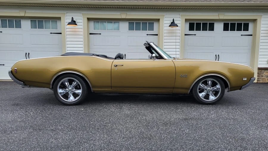 1969 Oldsmobile 442 2nd Gen - Image 2 of 16