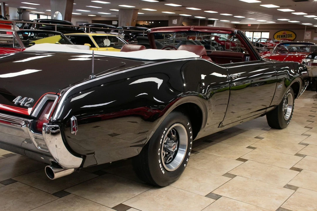 1969 Oldsmobile 442 2nd Gen - Image 22 of 31