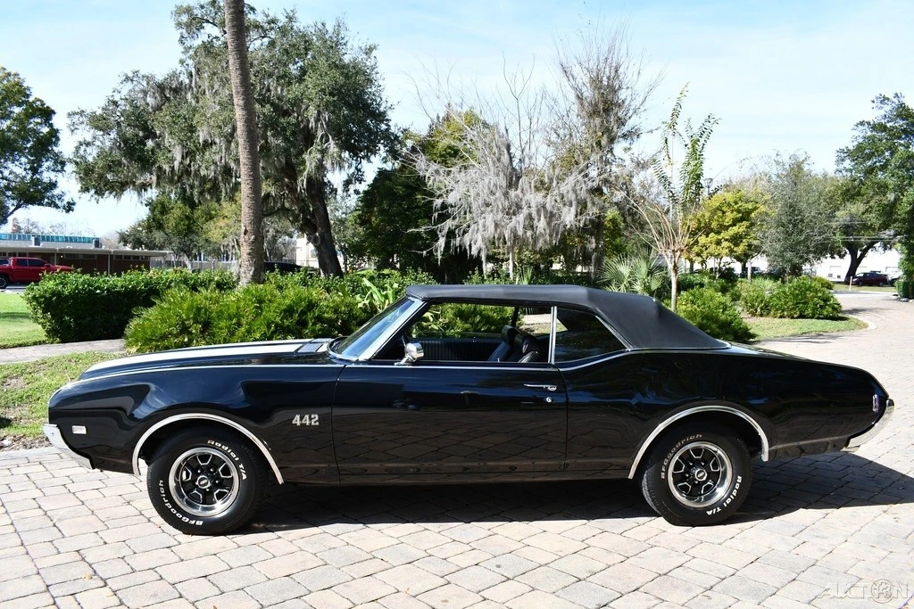 1969 Oldsmobile 442 2nd Gen - Image 12 of 21