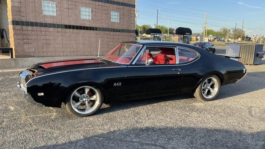 1969 Oldsmobile 442 2nd Gen - Image 2 of 13