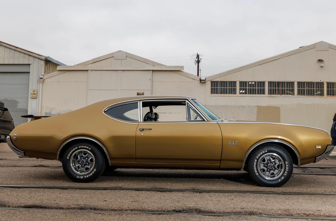 1969 Oldsmobile 442 2nd Gen - Image 10 of 31