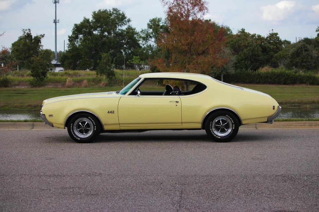 1969 Oldsmobile 442 2nd Gen - Image 2 of 21