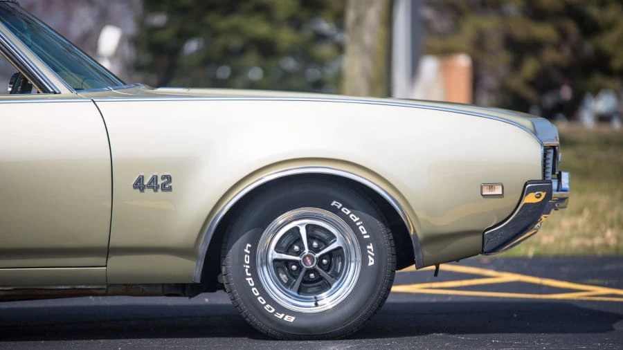 1969 Oldsmobile 442 2nd Gen - Image 13 of 20