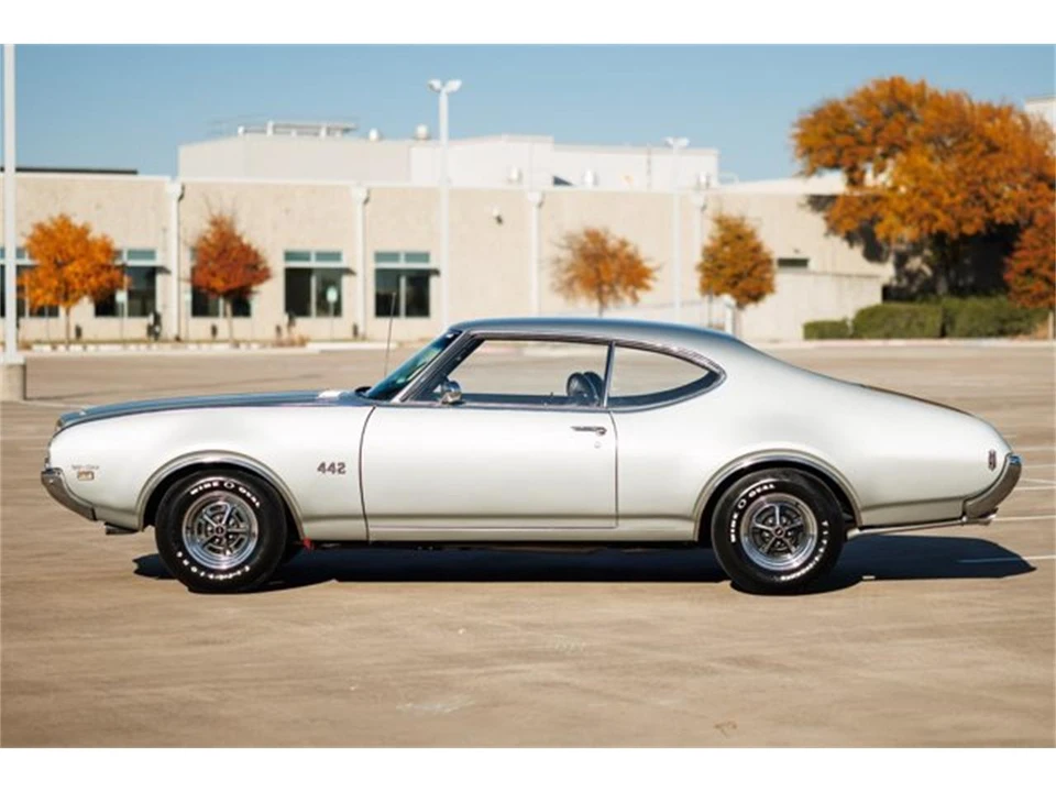 1969 Oldsmobile 442 W-30 2nd Gen - Image 28 of 31