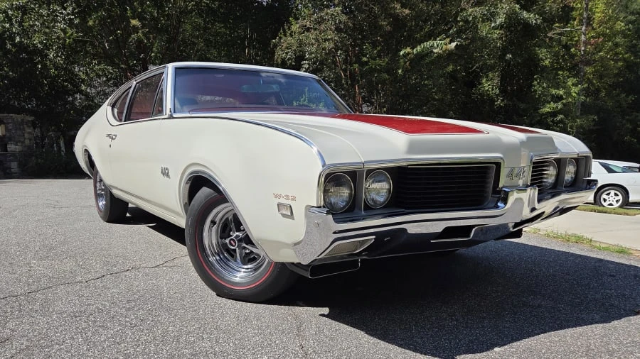 1969 Oldsmobile 442 2nd Gen - Image 15 of 31