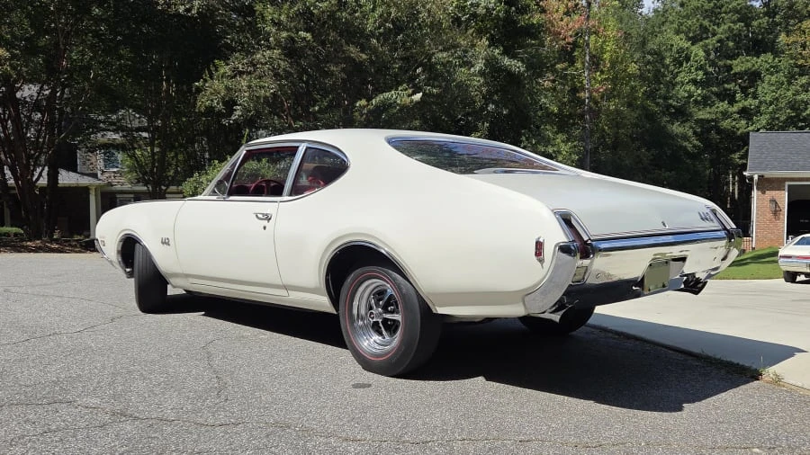 1969 Oldsmobile 442 2nd Gen - Image 8 of 31