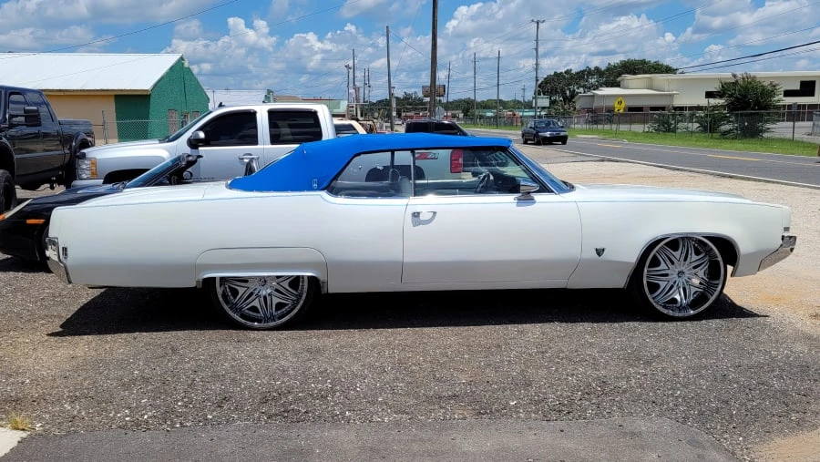 1969 Oldsmobile 98 - Image 8 of 10