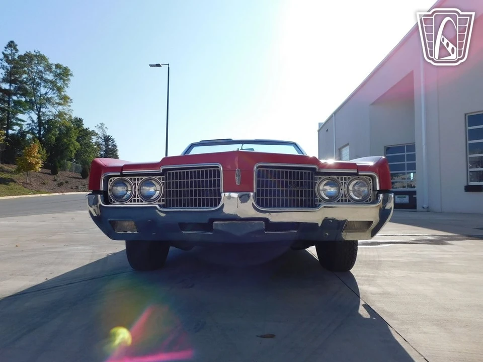 1969 Oldsmobile 98 - Image 4 of 12