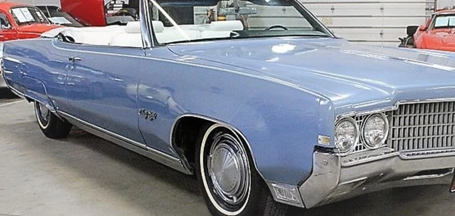1969 Oldsmobile 98 - Image 2 of 15